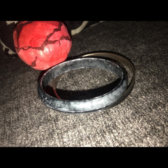 Bracelets - Picture 2 of 2